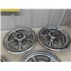 Image 4 : 4 Chrome Vintage 1960s Mopar Hubcaps 15''