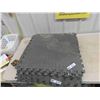 Image 1 : 13 Foam Floor Tiles 24'' x 24''