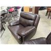 Image 9 : 3pc Leather Quality Living Rom Suite including Power Recliner ; 