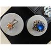 Image 3 : 2 Fashion Jewellery Rings, 6 Fancy Costume Brooches