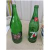 Image 3 : 3 Vintage 7Up Bottles, Plastic Pepsi Carrier, Pepsi Tray, Canada Dry Bottle