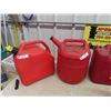 Image 3 : 5 Gas Cans