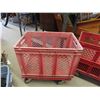 Image 2 : 3 Rolling Plastic Work Carts 15.5" x 22"x 23.5" - Stackable - 3 Bases, 5 Crates