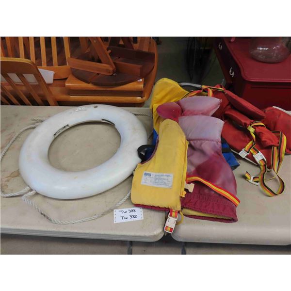 24" Life Preserver, 3 Life Jackets