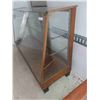 Image 2 : Store Display Case / Counter with Adjustable Shelves - Has Full Glass Sliding Doors on