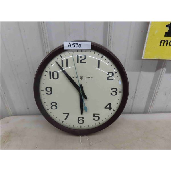 General Electric Plastic / Bakelite Case with Glass Front Electric School Clock 13" Wide