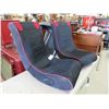 Image 2 : 2 Folding Cushioned Gaming Chairs