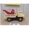 Image 3 : Plastic Made in Japan Tow Truck Battery Operated 5" x 5" x 11" 