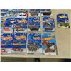 Image 5 : 25 New in Package Hot Wheels Die Cast Cars