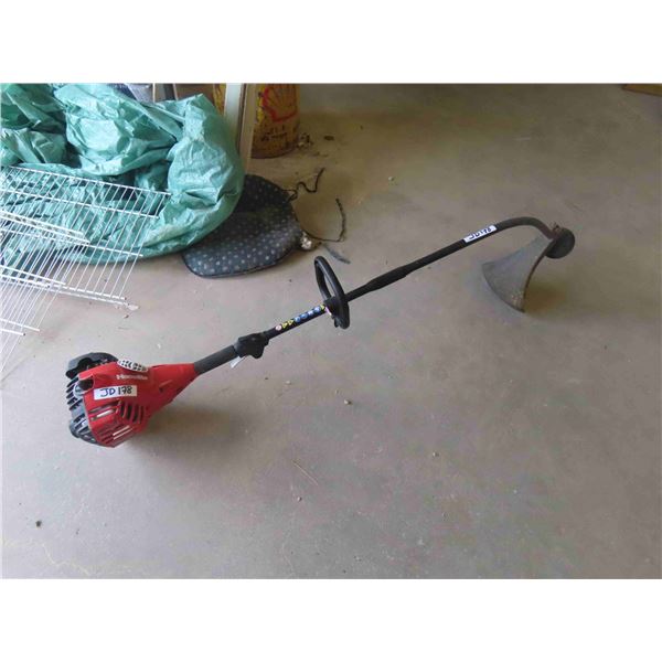 Homelite Gas Powered Weed Trimmer - Needs Tune Up