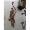 Image 4 : 1 Large Chain with 2 Hooks, 2 Smaller Chains with 1 Hook, 2 Chains - no hooks,