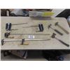 Image 1 : 2 Long Clamps 33", 2 Short Clamps 17", 2 Claw Hammers + Hatchet