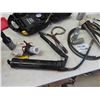 Image 3 : 12 V Air Compressor, Grease Gun, Terminal Cleaners