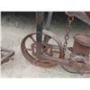 Image 5 : 2 Vintage Cast Iron Seeders