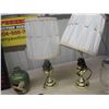 Image 3 : Lamp, Rooster Canister, Candle, Vase, Jar Wine Glasses ( Country Class ) 