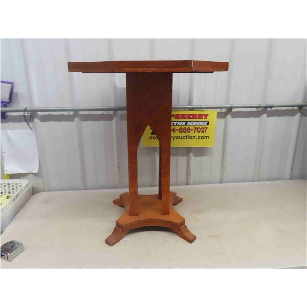 Oak Stand 24" x 29.5" tall