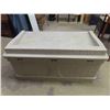 Image 3 : Suncast Poly Deck Box - Large 24" x 27" x 53" 