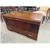 Image 1 : Hondorich Furniture Co. Cedar Blanket Chest 19" x 22" x 40"