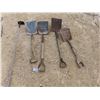 Image 1 : 4 Various Shovels + 1 Hoe