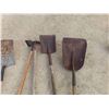 Image 2 : 4 Shovels + 2 Hoes