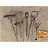 Image 5 : Rakes, Cultivators, Potato Forks, Hoes, Leaf Claw