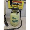 Image 3 : Backpack Sprayer - Tank Only & Chapin Hand Pump Garden Sprayer