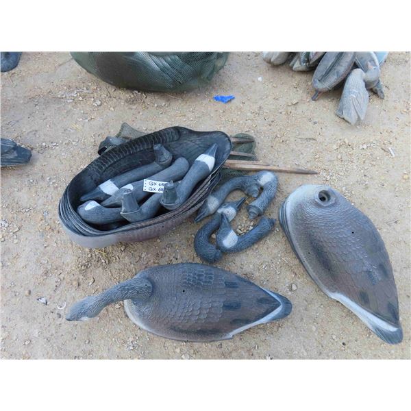 12 Floating 2 Piece Goose Decoys 30'' Long 