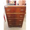 Image 2 : 4 Drawer Waterfall Dresser 49'' x 33'' x 18''