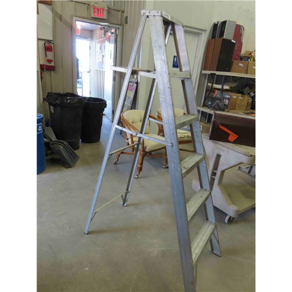 6' Aluminum Step Ladder 