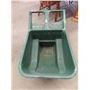 Image 5 : Green Plastic Yard Cart