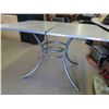 Image 3 : Vintage Chrome Base / Arborite Top Kitchen Table 30" x 36" x 47" 