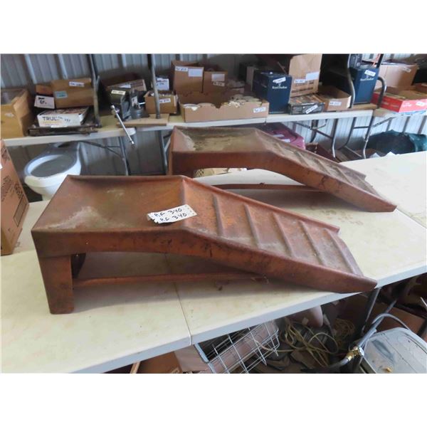 Set of 2 Heavy Metal Car Ramps