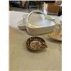 Image 2 : China ; Royal Doulton, 2 Limoges, 3 Hammersley, 2 Lefton China