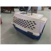 Image 2 : Clean Petmate Kennel Cab 15" x 17" x 23" 