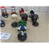 Image 2 : 16 Collectible Hockey Helmet Displays