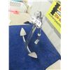 Image 3 : Chrome Anchor Display 17'' Tall x 15'' Across