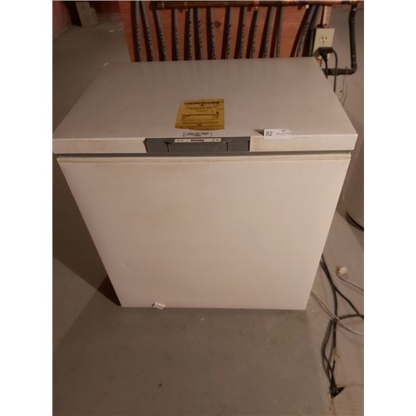 Danby Chest Freezer Model No. Y970439 - 31.5W x 24D x 35H