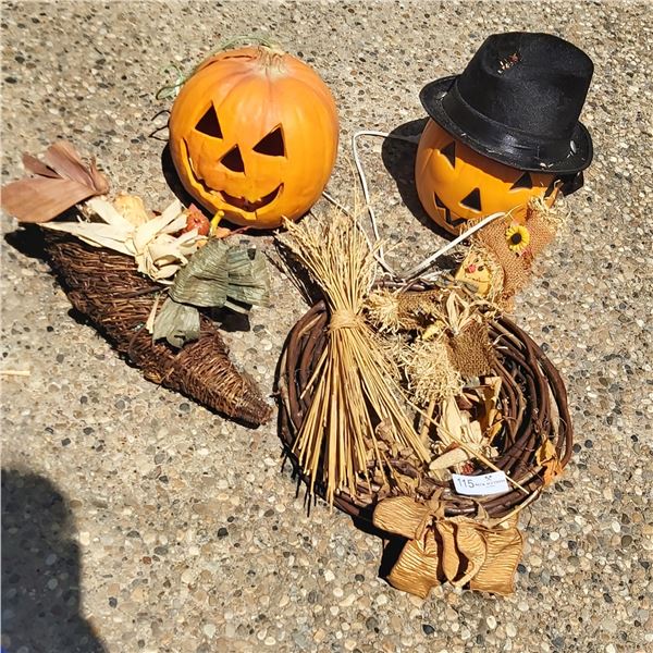 Assorted Fall Décor