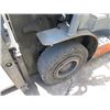 Image 8 : Toyota 8FGU18 Propane Forklift, Starts & Runs (See Video), Needs Repair