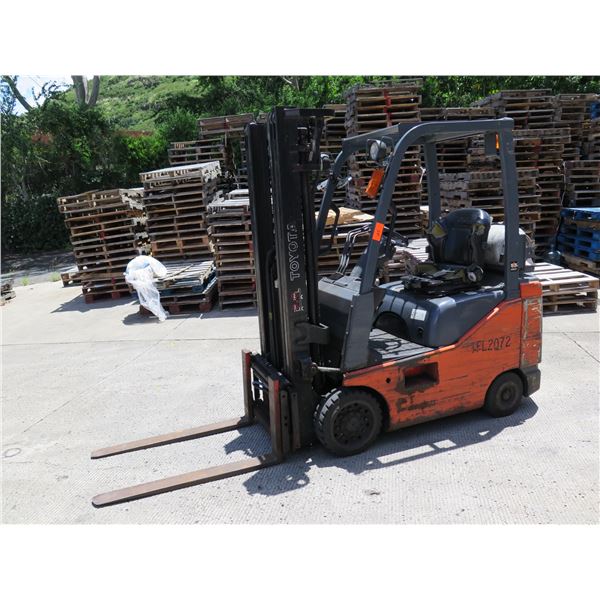 Toyota 8FGCU18 Propane Forklift, Starts & Runs (See Video), Needs Repair