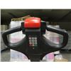 Image 6 : Toyota 7HBW23 Electric Truck Pallet Jack (powers on, does not run)