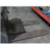 Image 7 : Toyota 8HBW23 Electric Truck Pallet Jack (does not run)