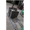 Image 1 : Toyota 8HBW23 Electric Truck Pallet Jack (no power - needs repair)