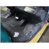 Image 11 : Komatsu FG25T Propane Forklift, 3669 Hours, Starts & Runs (seat sensor disconnected, does not move)