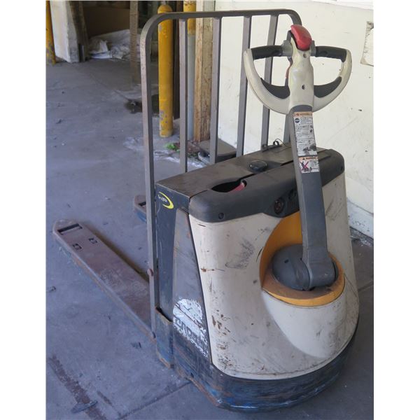 Crown WP 2300 Series Electric Truck Pallet Jack, Does Not Power On, Needs Repair