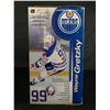 Image 2 : Unopened Wayne Gretsky Edmonton Oilers 12" Figure Still Sealed In Original Box