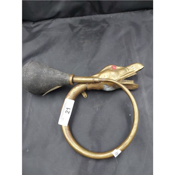 ANTIQUE SERPENT HEAD BRASS CAR HORN