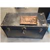Image 1 : VINTAGE METAL STEAMER TRUNK AND COPPER PICTURE