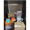 Image 1 : 10 ASSORTED TOBACCO COLLECTIBLES