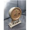 Image 2 : VINTAGE SETH THOMAS WIND UP METAL MANTLE CLOCK